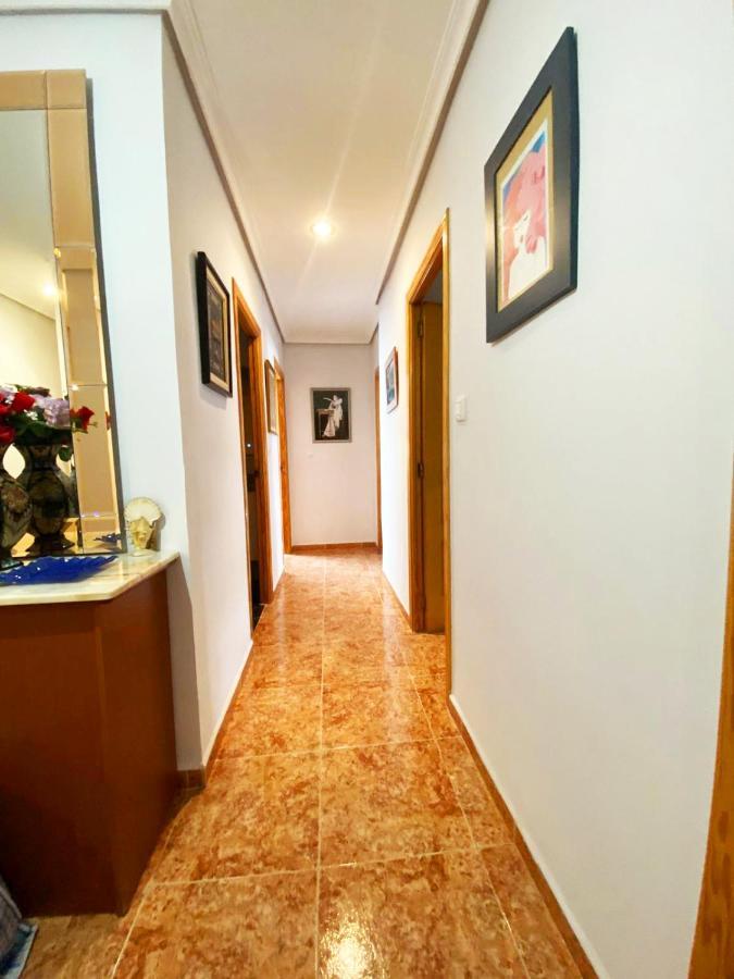 Rooms In Valencia Great Location In Shared Apartment Bagian luar foto