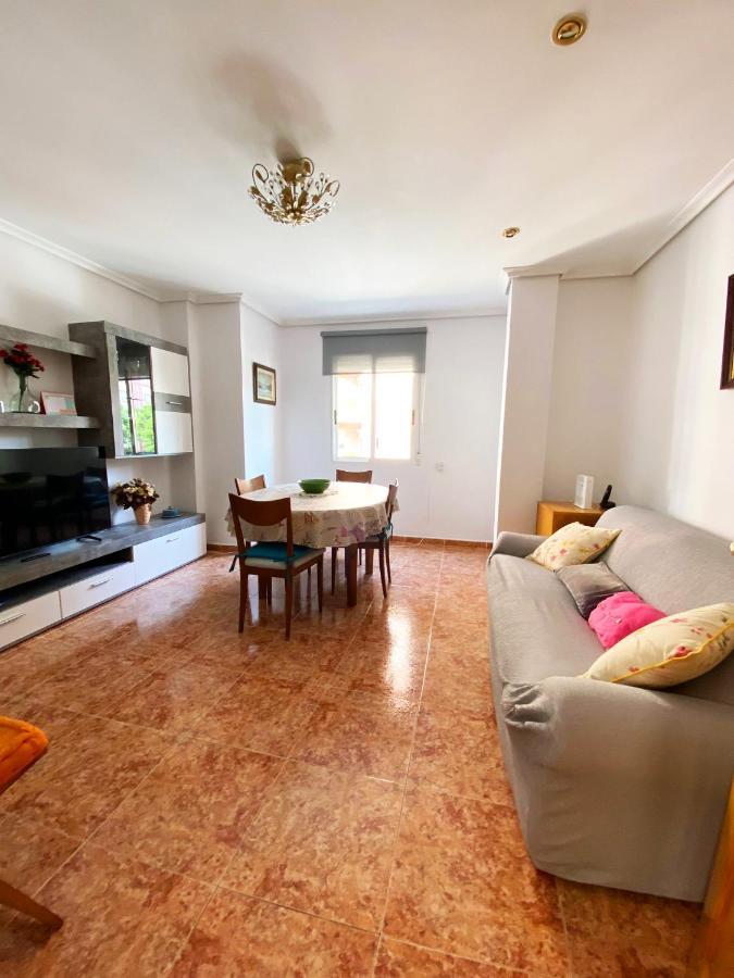 Rooms In Valencia Great Location In Shared Apartment Bagian luar foto